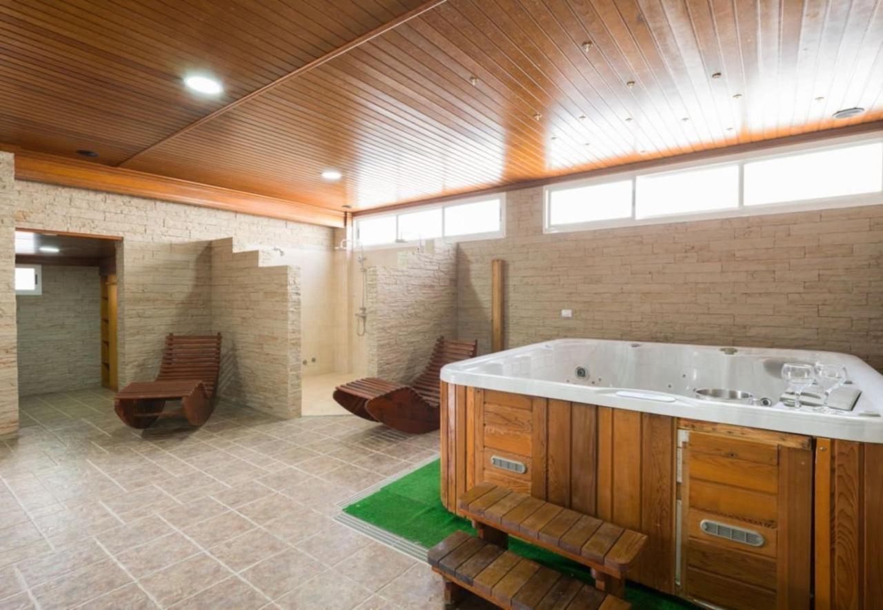 Villa, Sea Views, Pool Sauna, Jacuzzi,gas Bbq Villa *