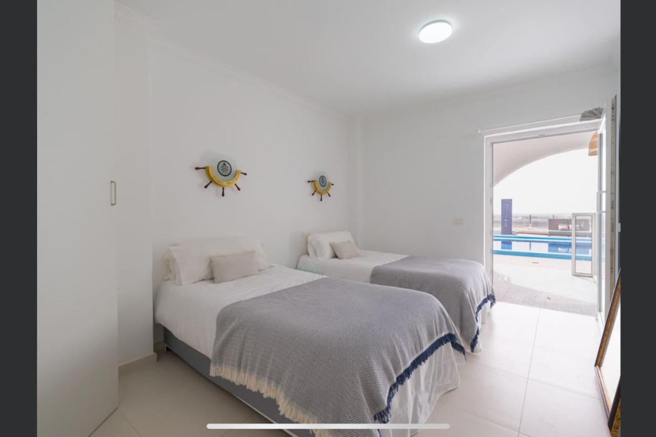 Villa Villa, Sea Views, Pool Sauna, Jacuzzi,gas Bbq