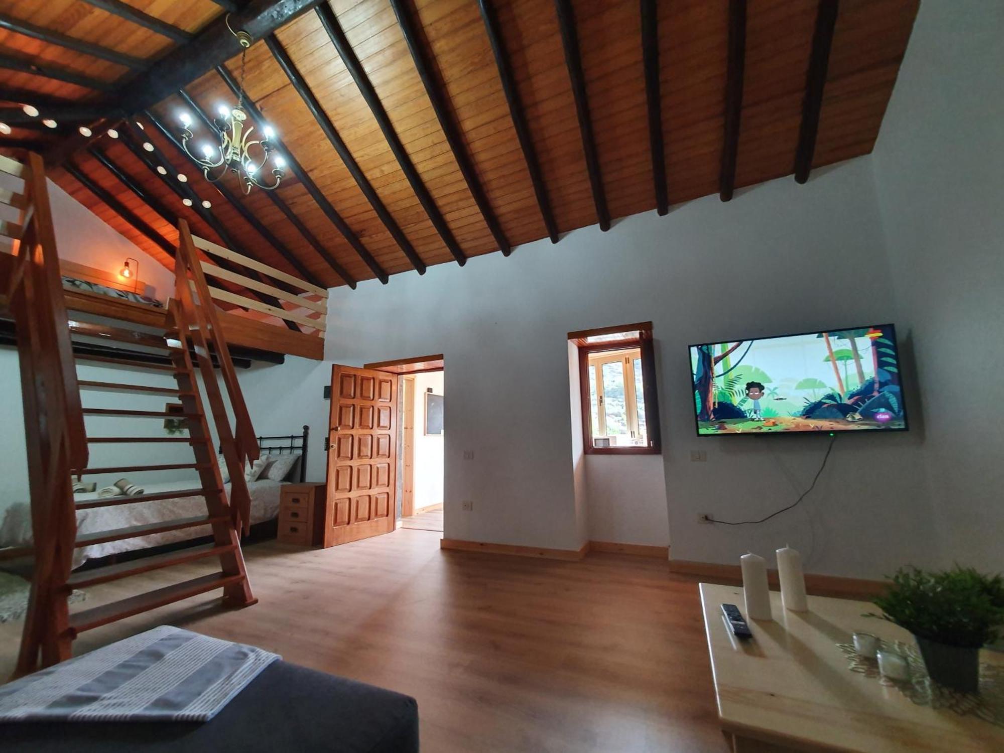 Holiday home Preciosa Con Terraza Y Vistas En