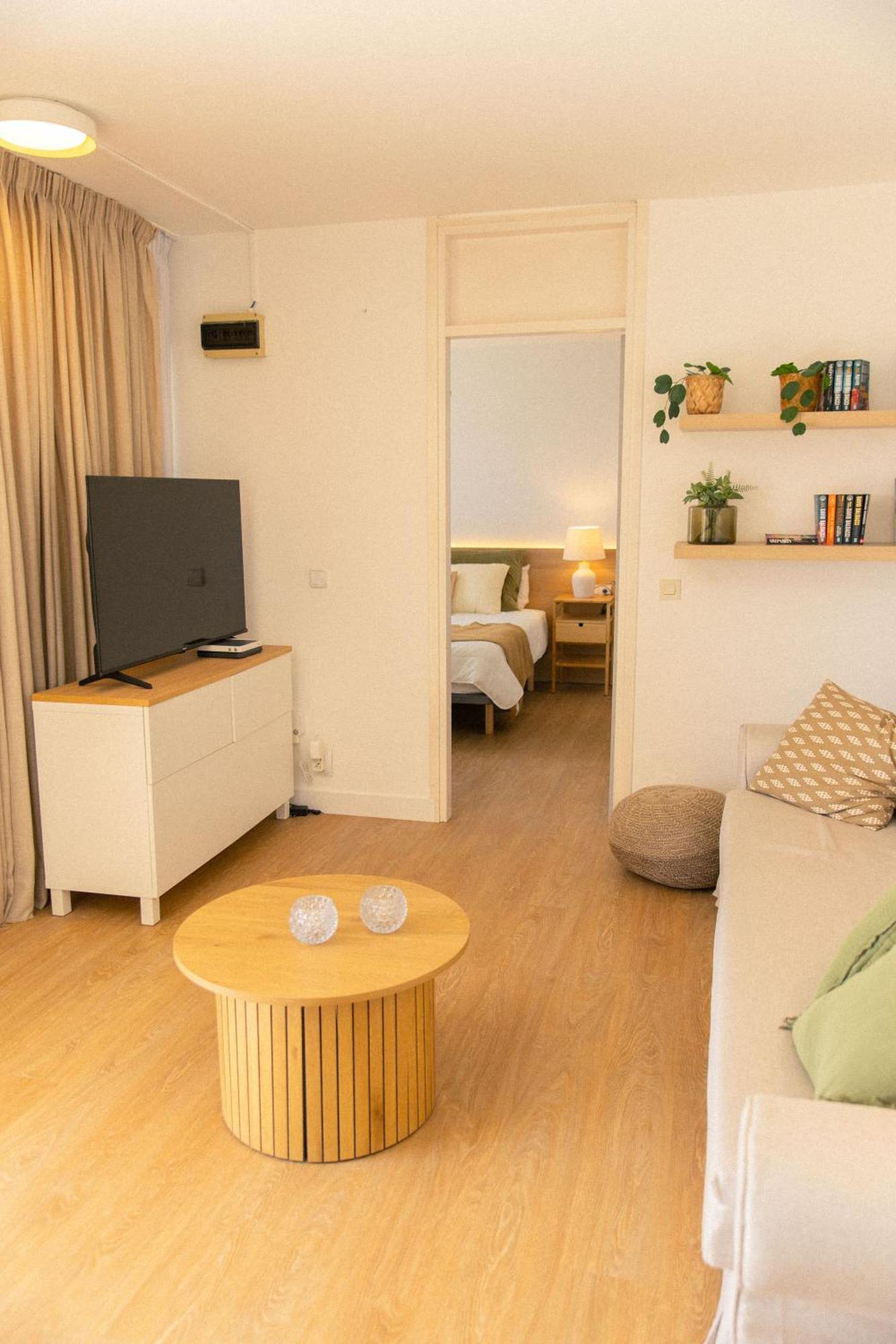 Rocas Rojas Apartment *