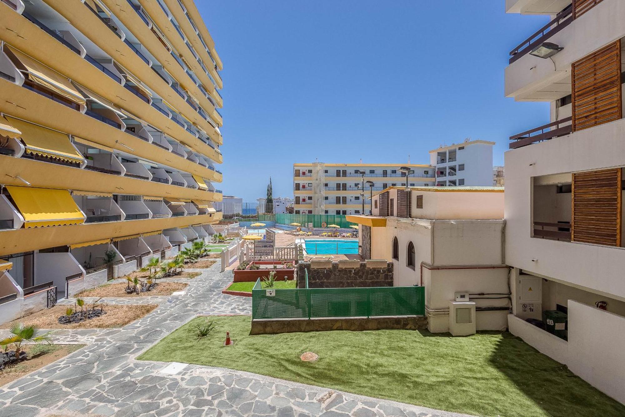 Arenas Cosy Flat - Balcony & Ac