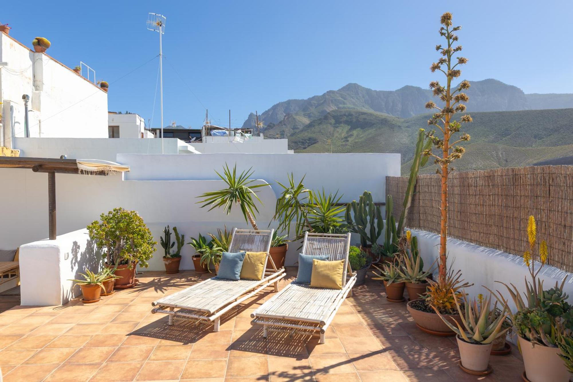 Charming House With Rooftop Pool * Agaete (Gran Canaria)