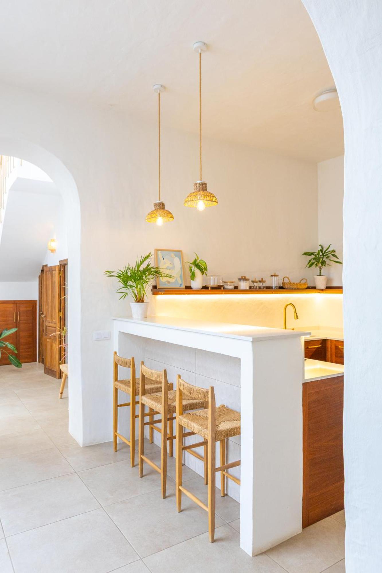 Charming House With Rooftop Pool Holiday home
