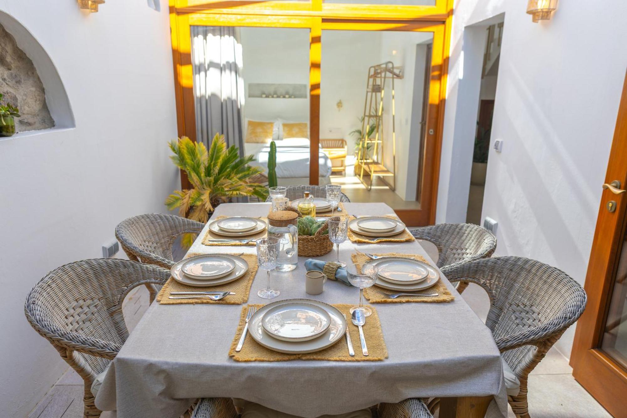 Holiday home Charming House With Rooftop Pool *