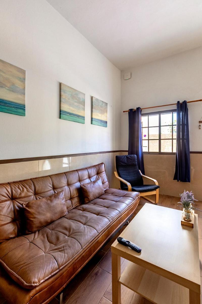 Salinetas Blue Surf House