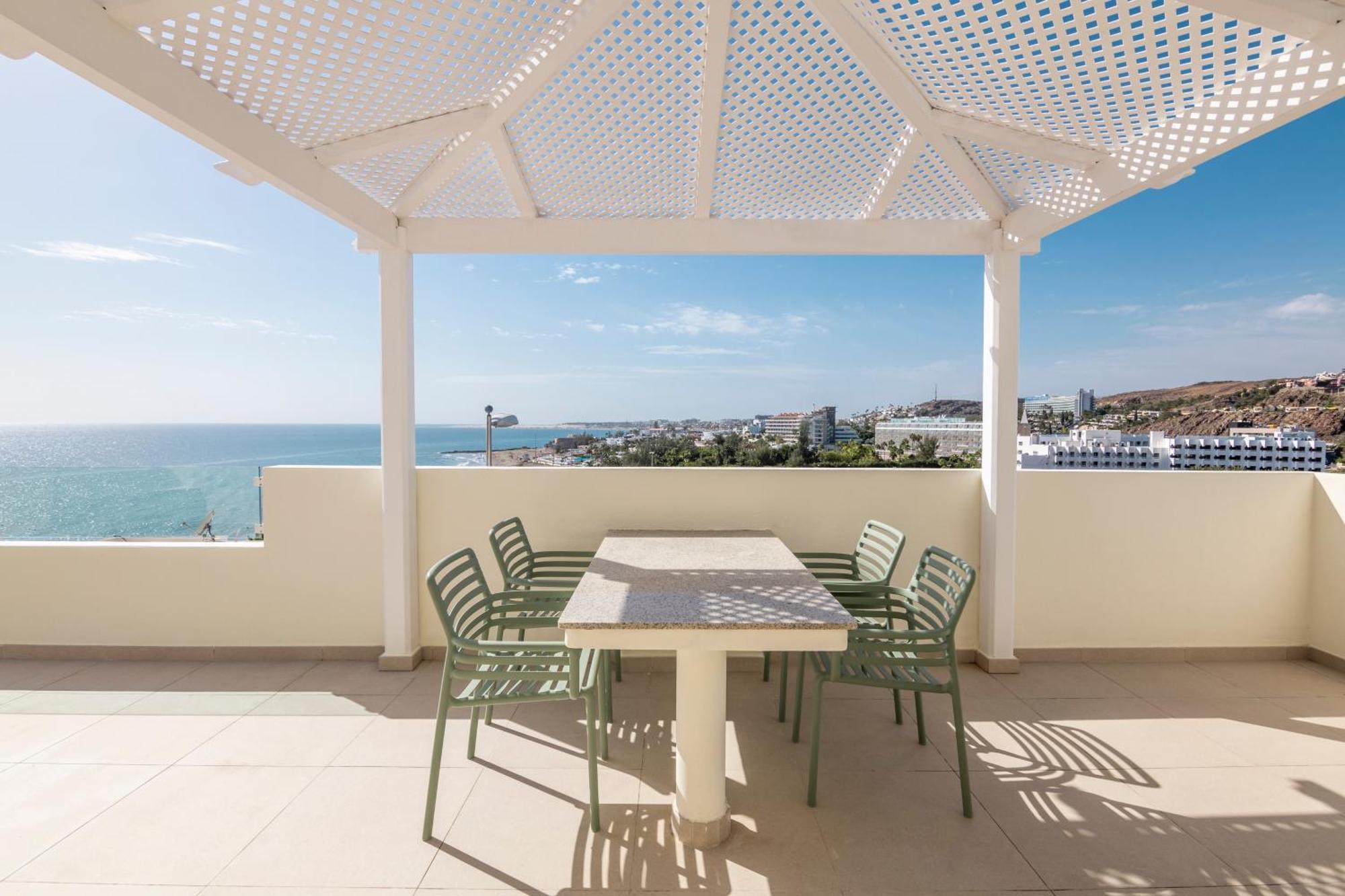 Abora Interclub Atlantic By Lopesan Hotel 4*