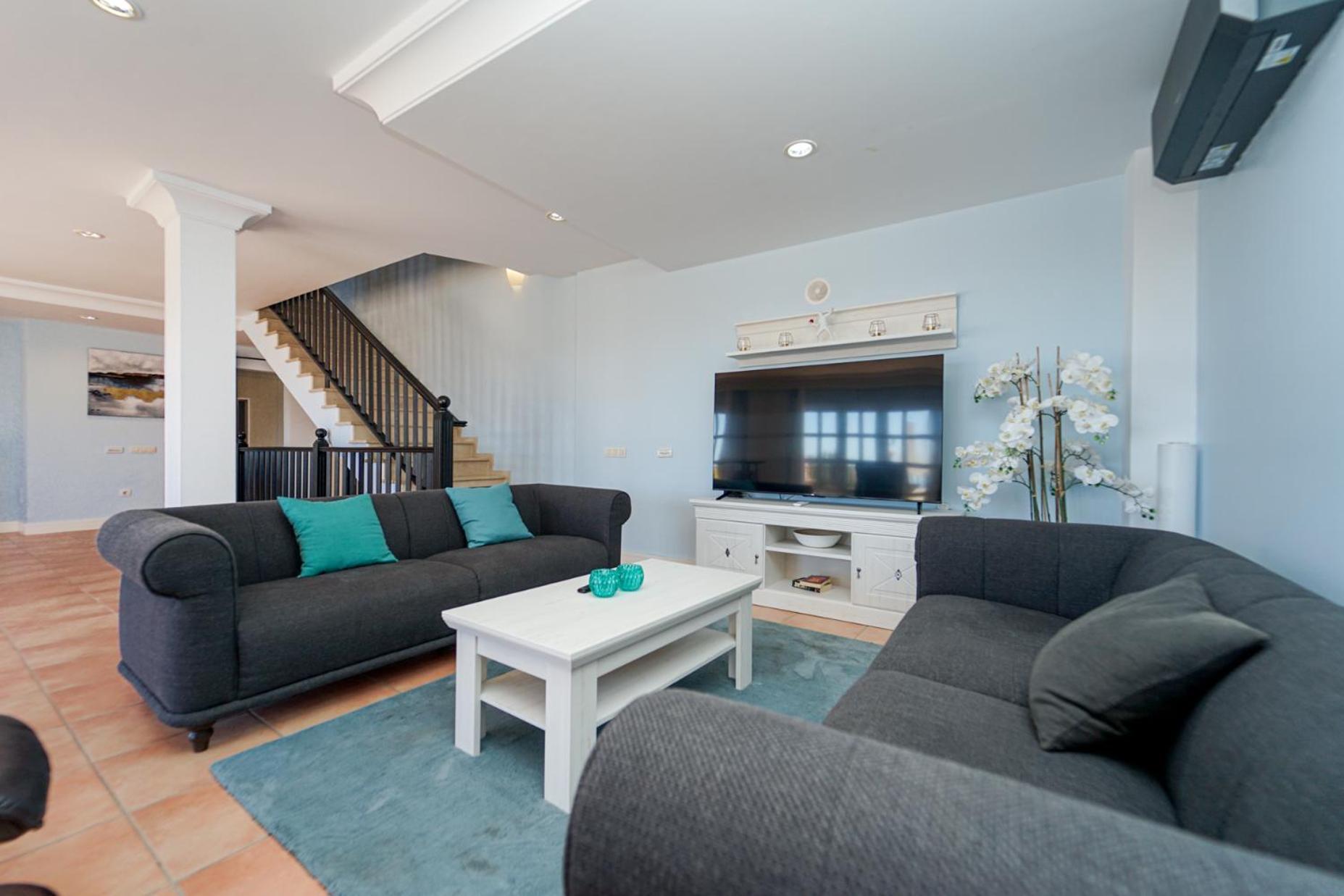 Magnificent 5-star With Sea View, Jacuzzi And Pool Apartment Arguineguin