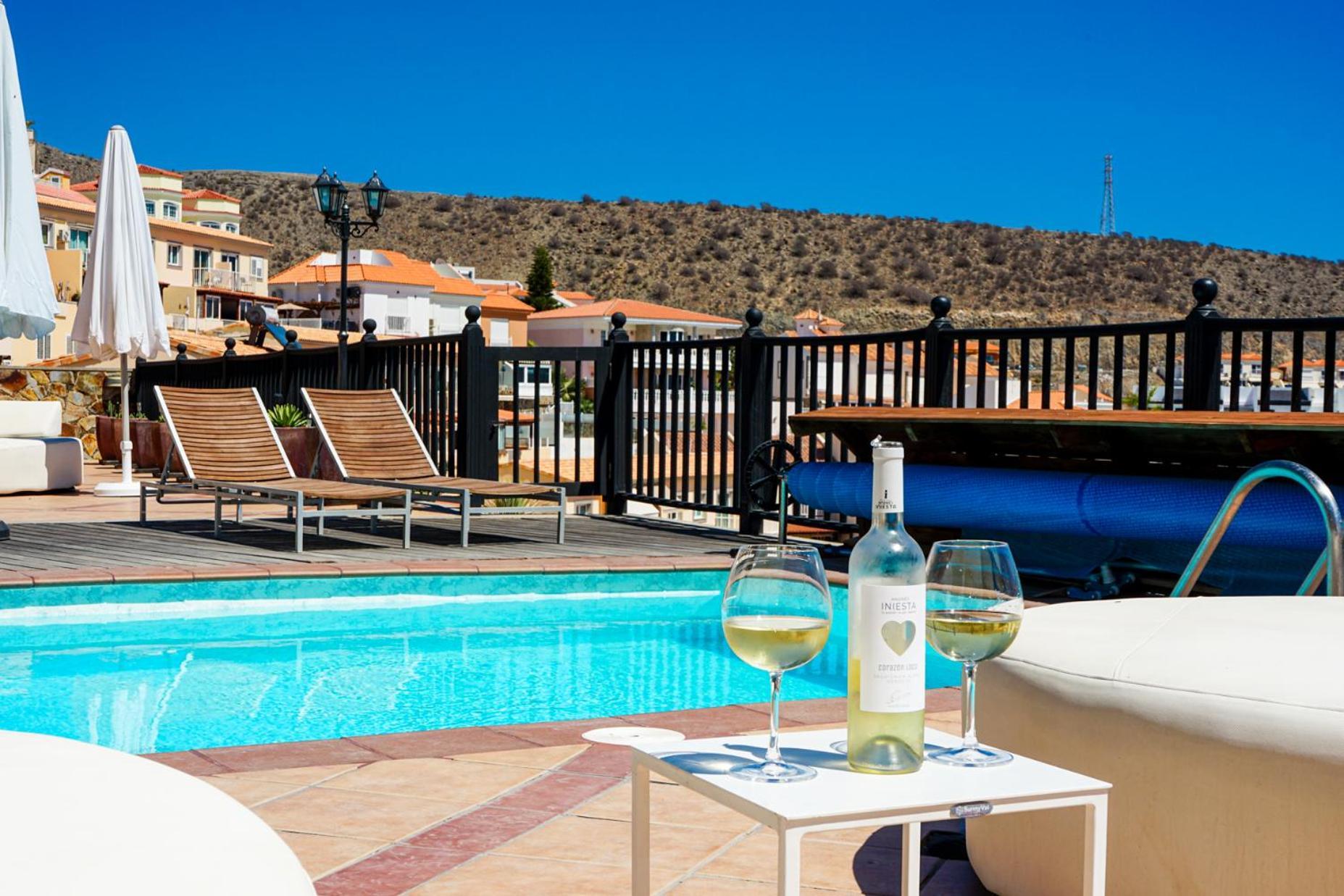 Apartment Magnificent 5-star With Sea View, Jacuzzi And Pool Arguineguin