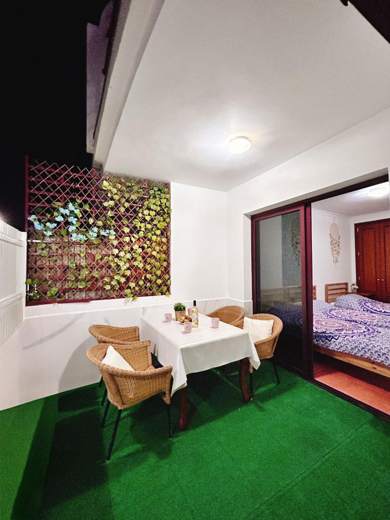 Apartment Big Puerto Rico Streetfront With Private Saltwater Jacuzzi Pool, Bbq, Kitchen & 3 Terraces Near Shopping Center