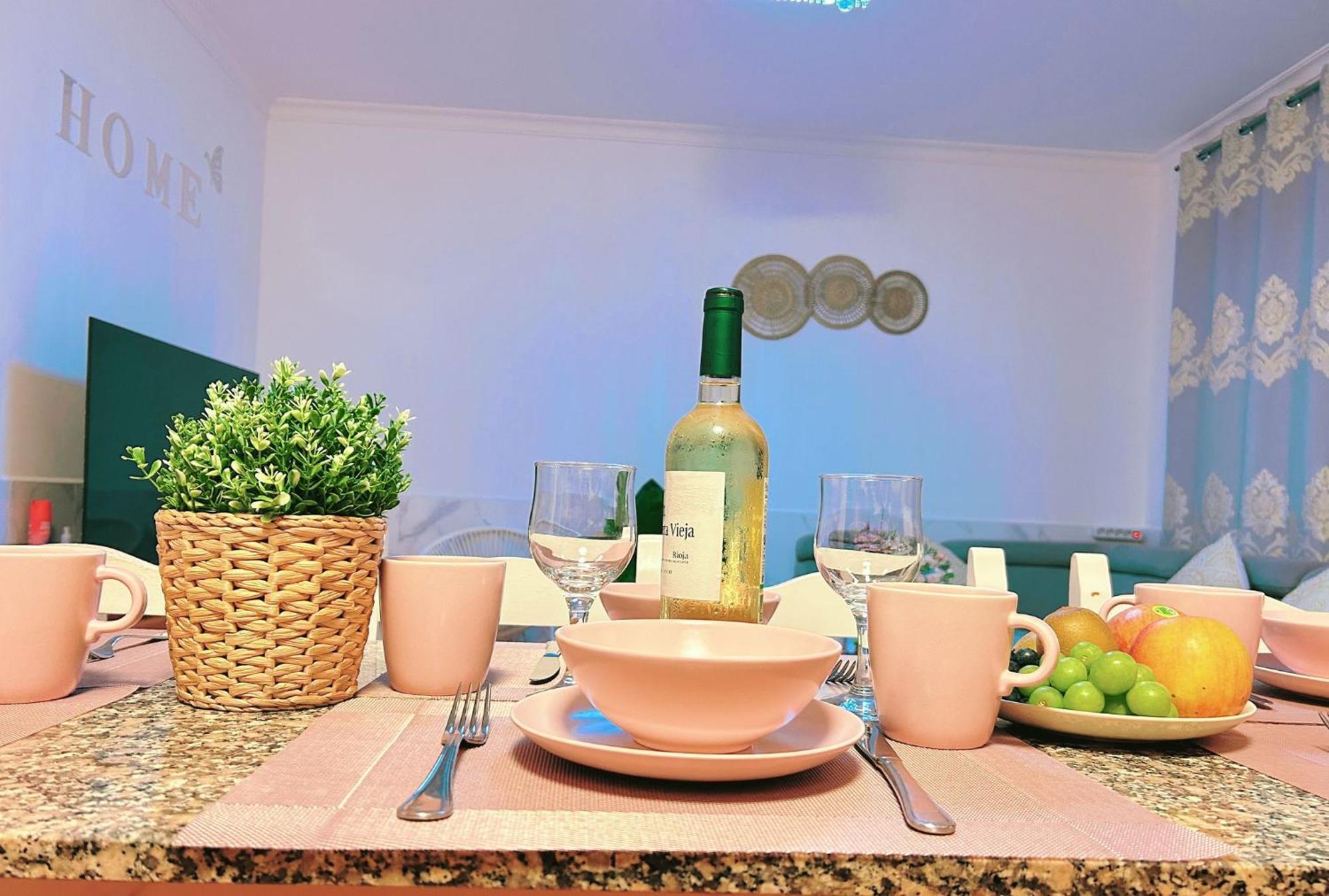 Apartment Big Puerto Rico Streetfront With Private Saltwater Jacuzzi Pool, Bbq, Kitchen & 3 Terraces Near Shopping Center *