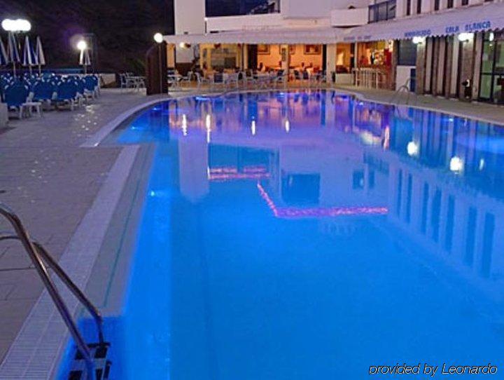 Aparthotel Club Cala Blanca