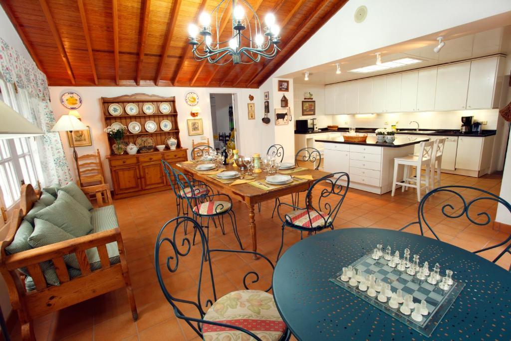 Casa Rural La Asomadita Country house