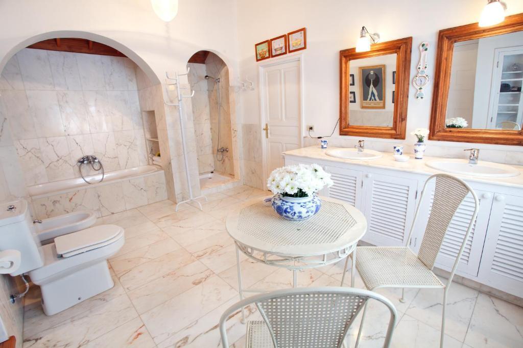 Casa Rural La Asomadita Country house *