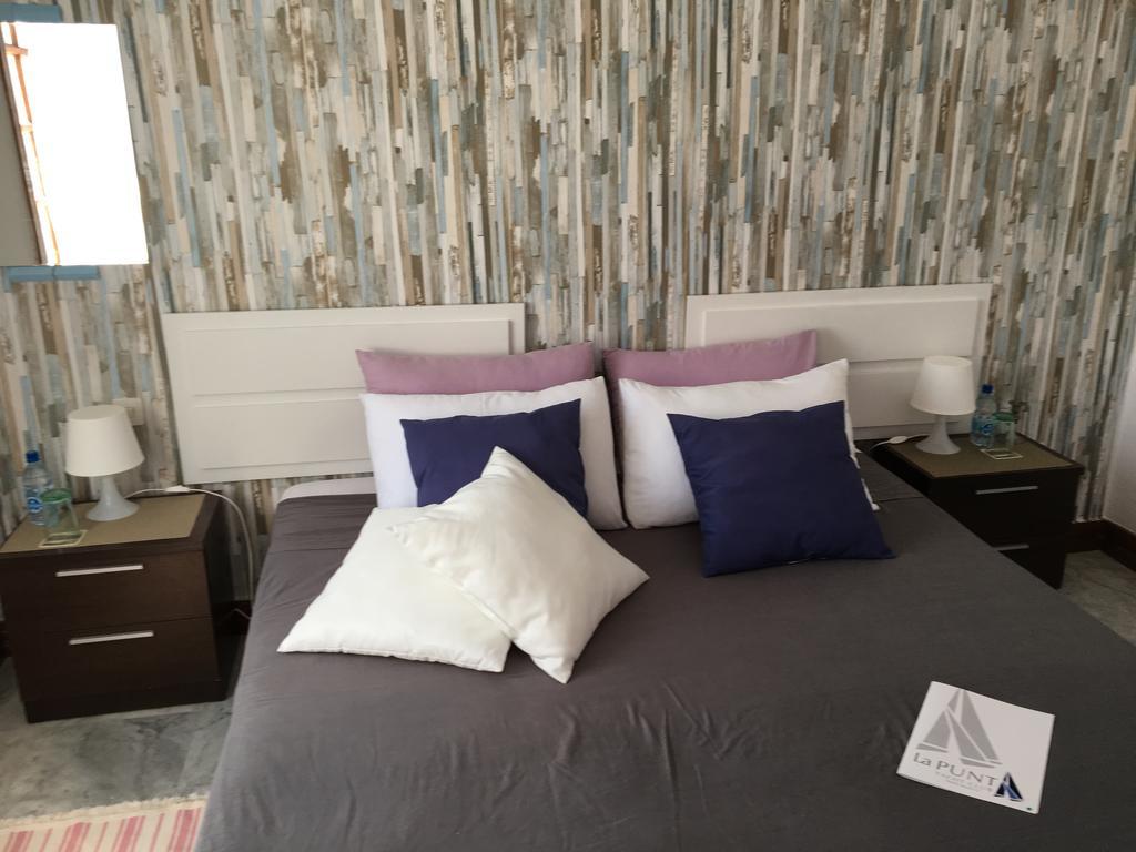 Apartment 21