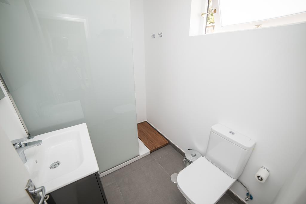 Modern On The Seafront Holiday home *