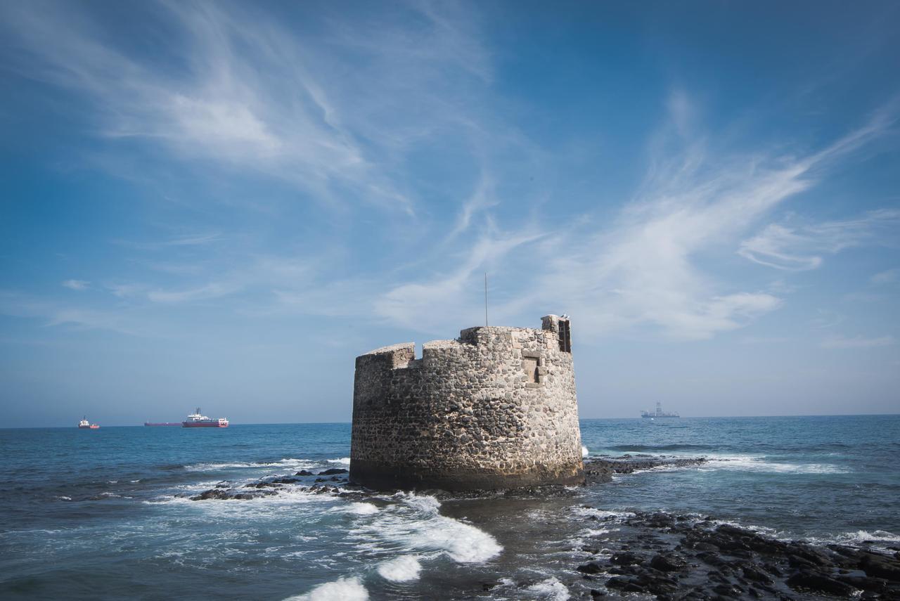 Flatguest - Castle Sea View Apartment *