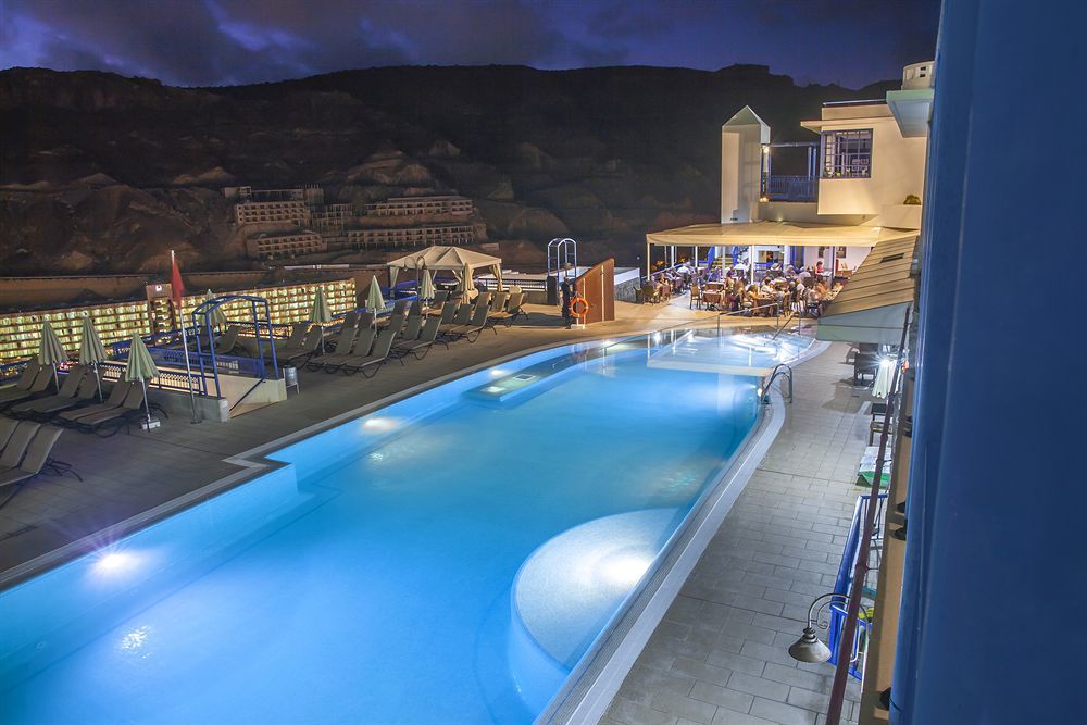 Aparthotel Club Cala Blanca 3*