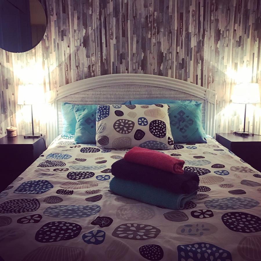 Apartment 21 *