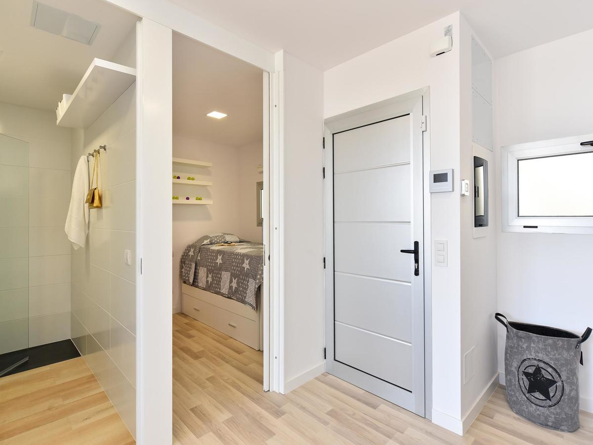 Penthouse Beyond Amadores Apartamento