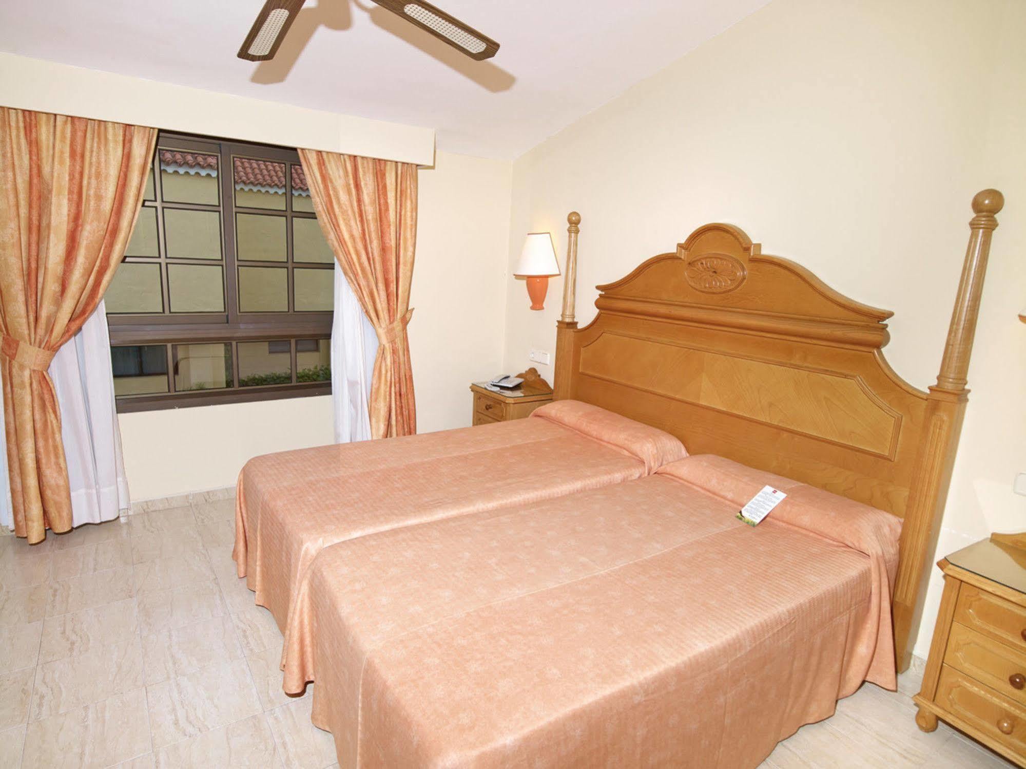 Riu Palace Palmeras Hotel