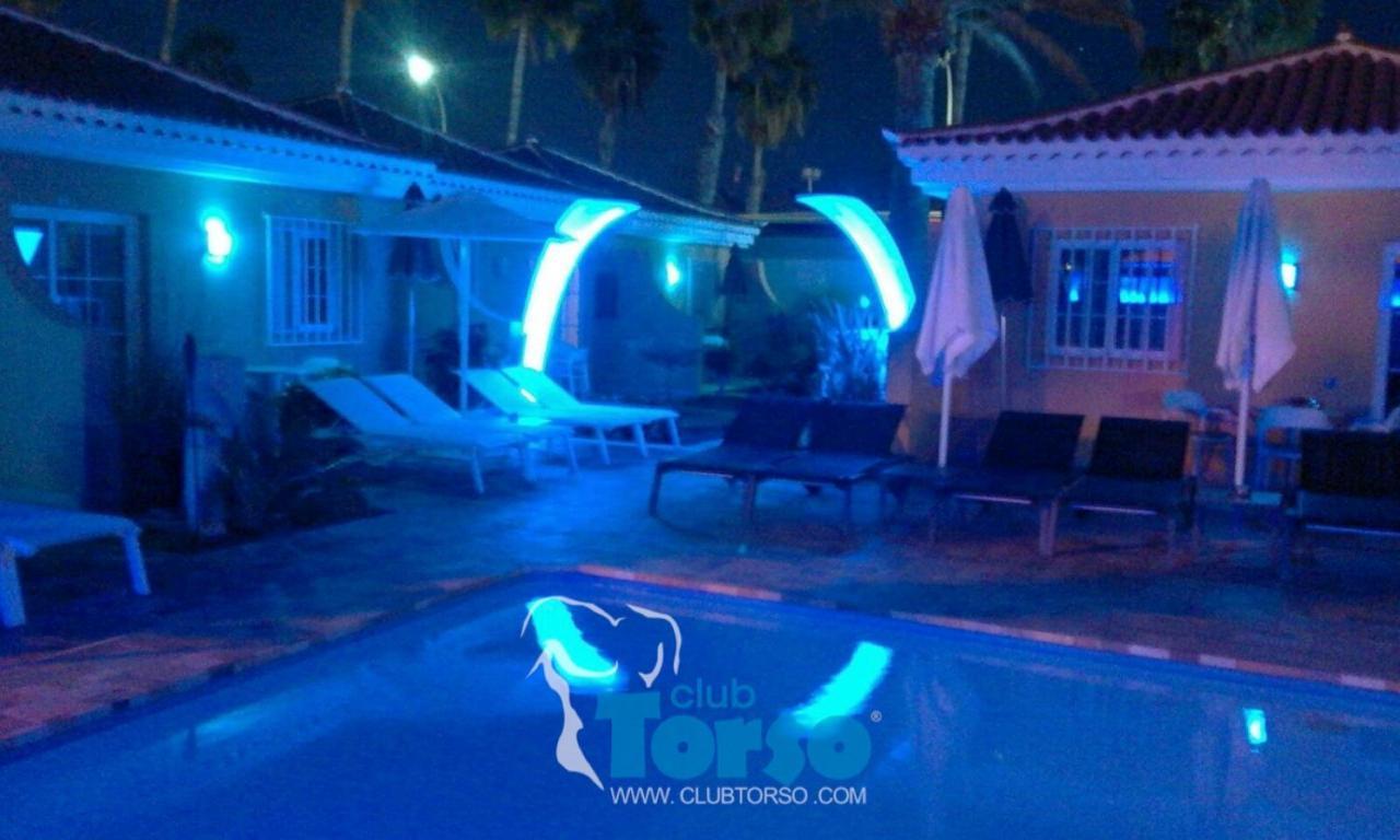 Club Torso Gay Men Only 4*