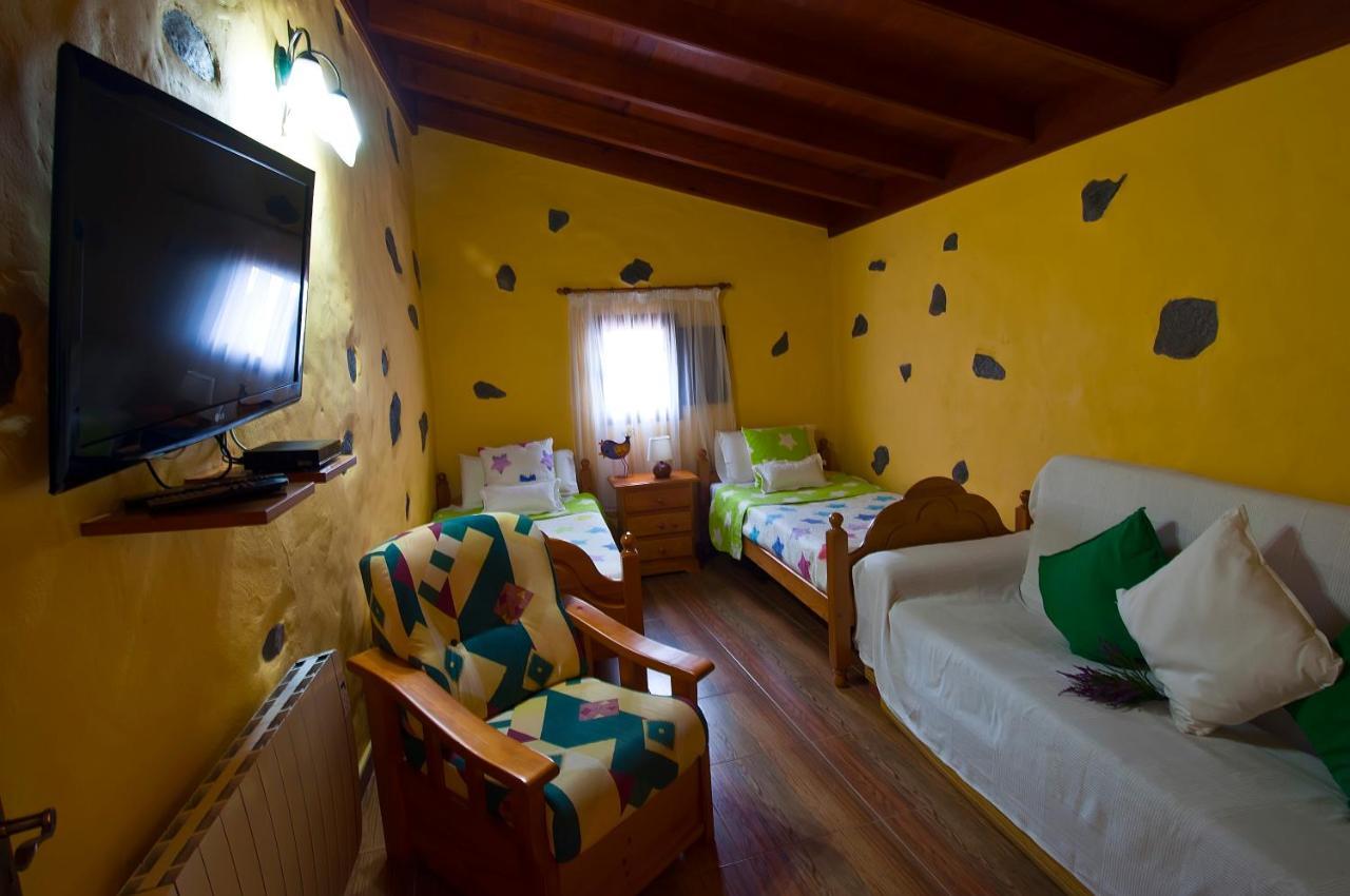 Casas De Lola Y Rafael