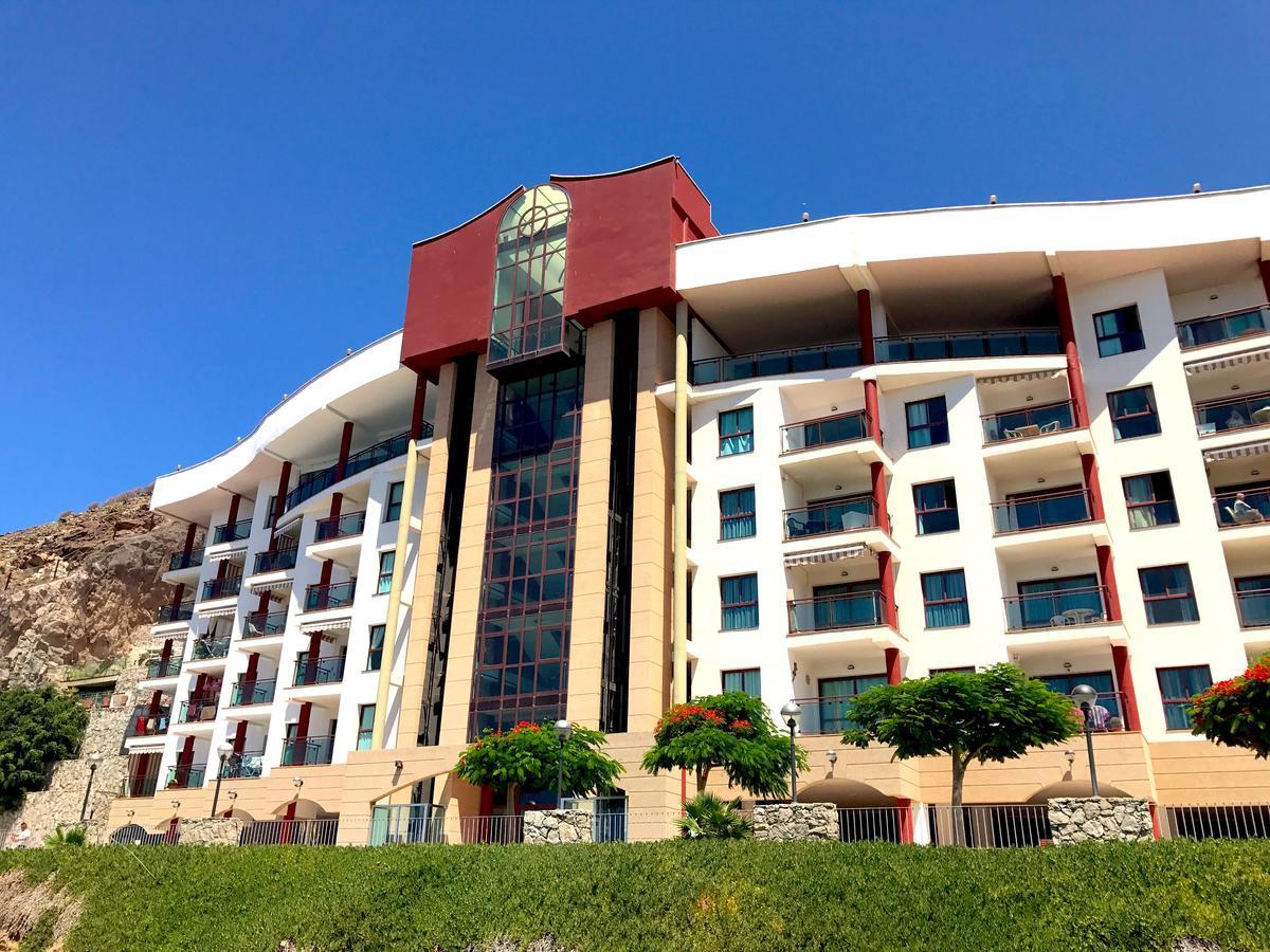 Su Eminencia - Sea View With Modern Comforts *