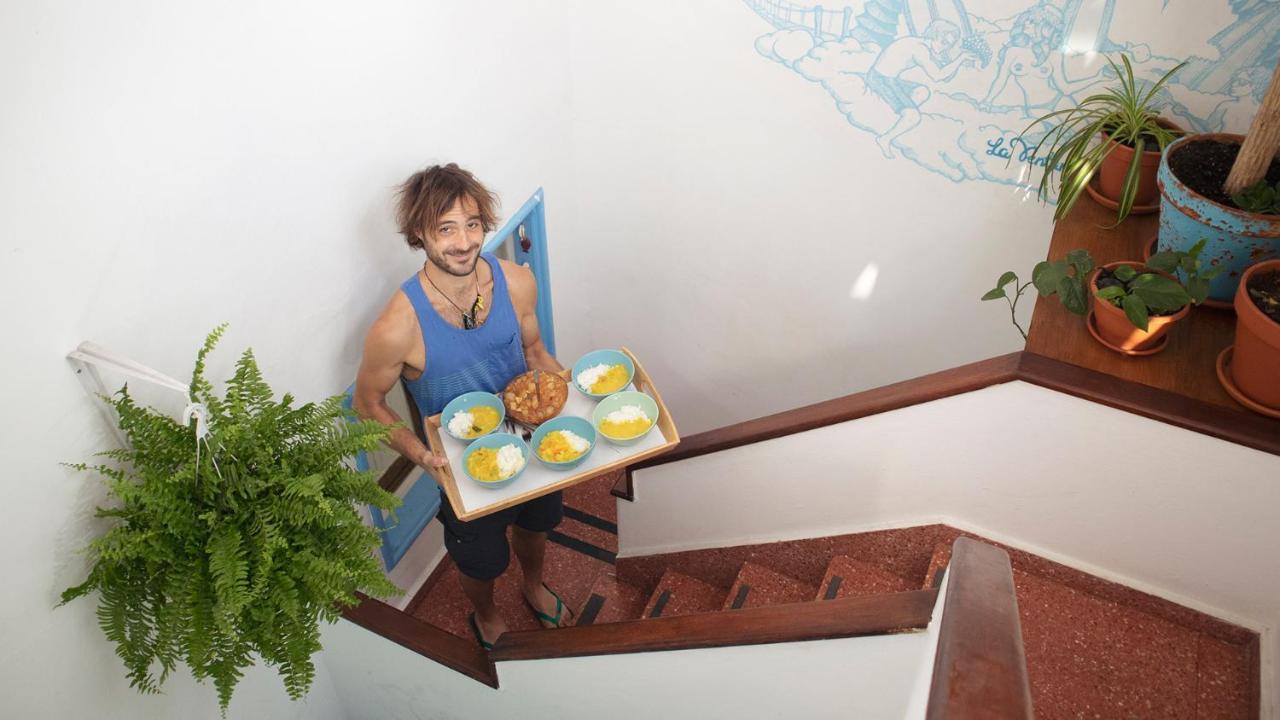 La Ventana Azul Hostel *