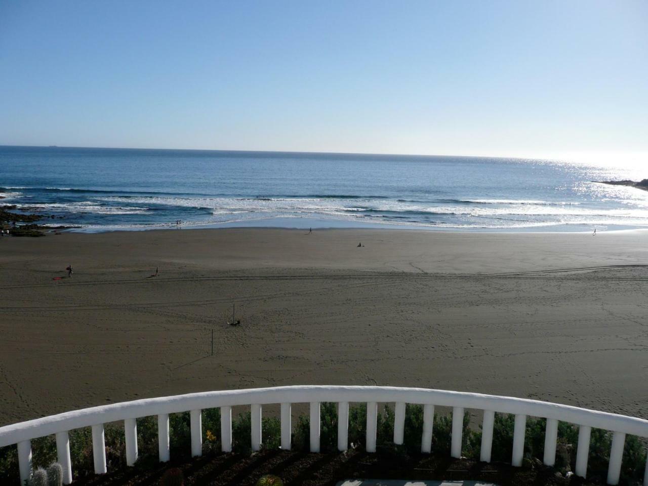 Terrazas Del Mar. On The Beach. Sea Terrace. Golf Holiday home *
