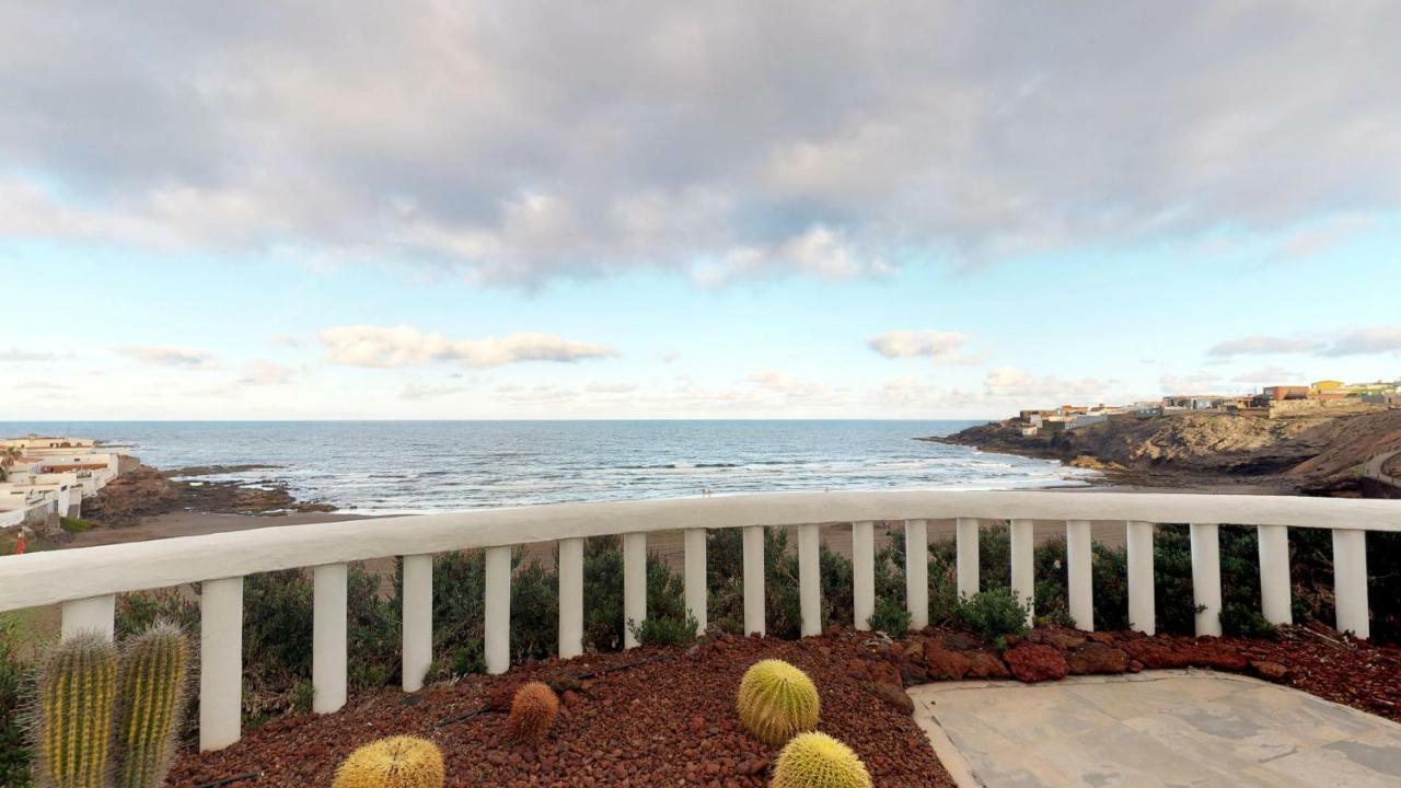 Terrazas Del Mar. On The Beach. Sea Terrace. Golf Holiday home *