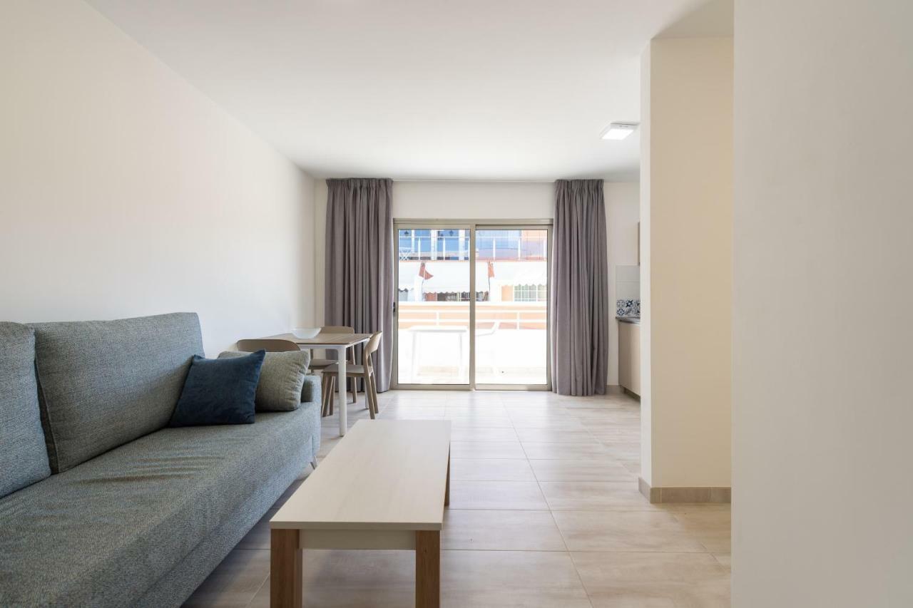 2 Min Walk To - Private Terrace - Some With Sea Views La Playa de Arguineguin