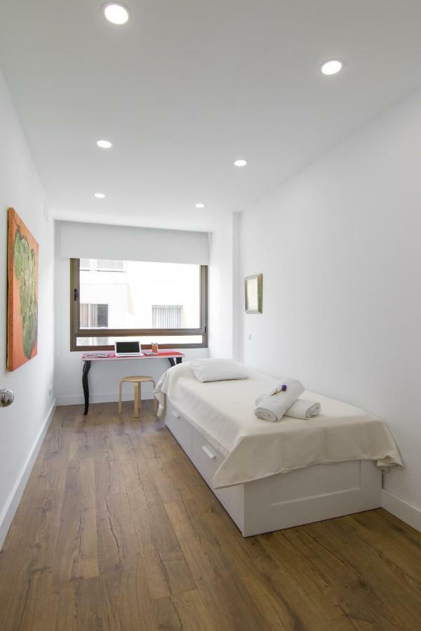 Apartment Homeforguest Stylish And Modern Overlooking Las Canteras *