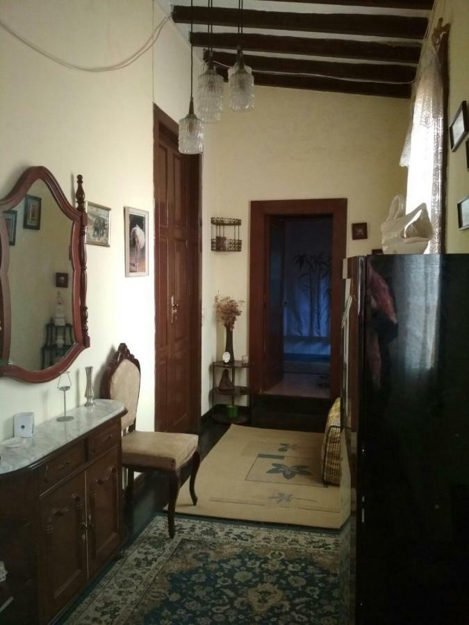 Residencia Conejos - Bike & Motorbike Homestay *