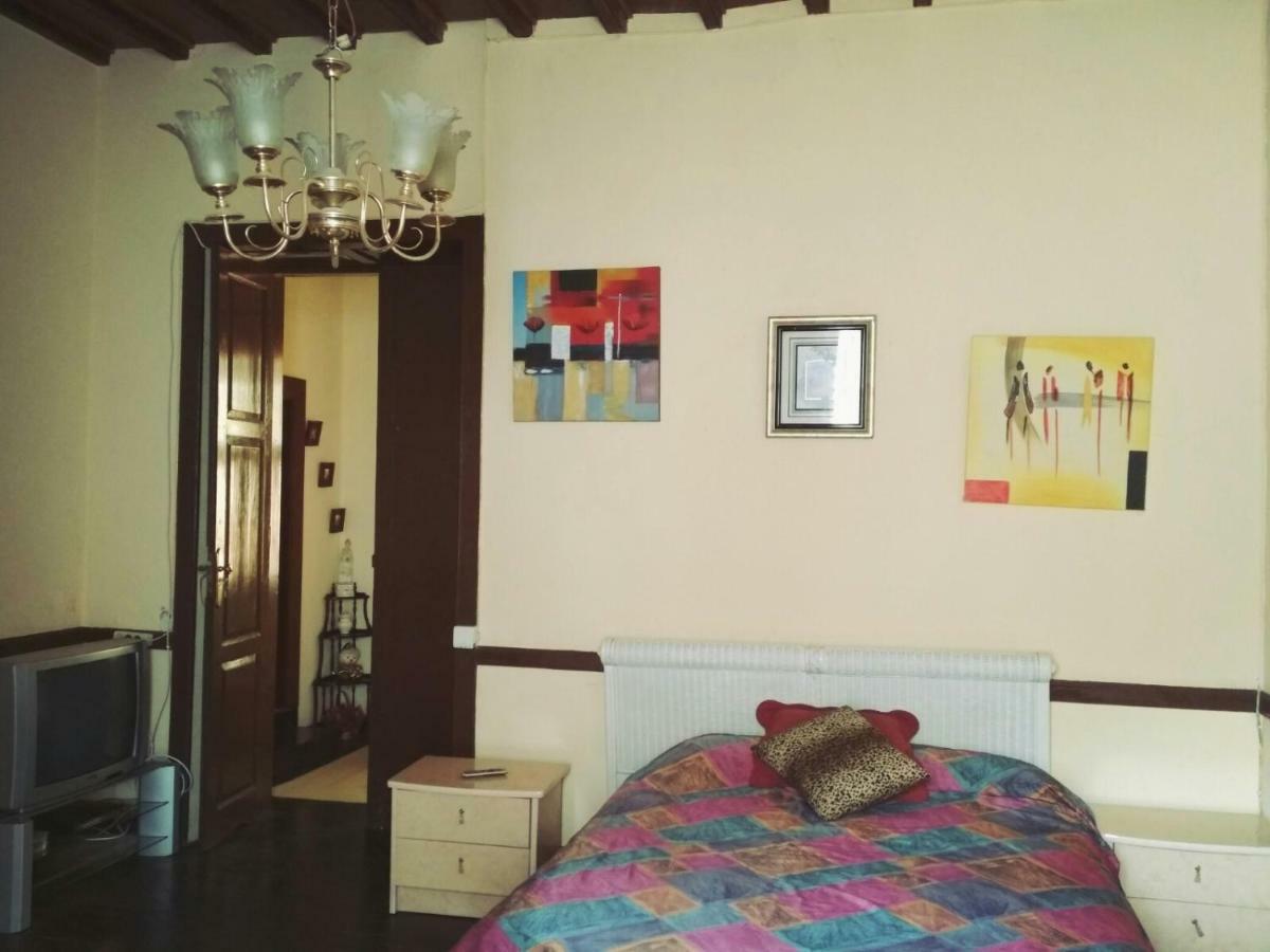 Residencia Conejos - Bike & Motorbike Homestay