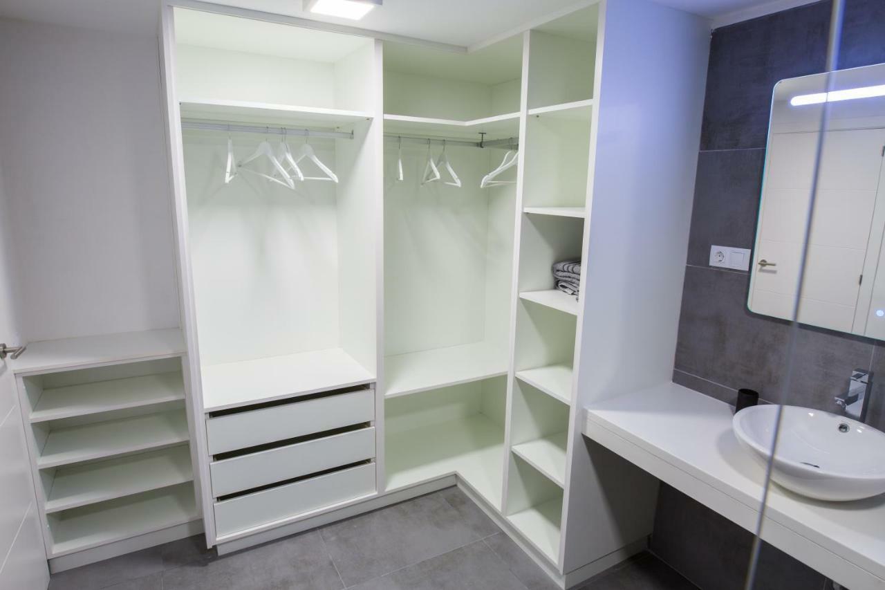 Apartamento Con Gran Terraza Con Vistas *