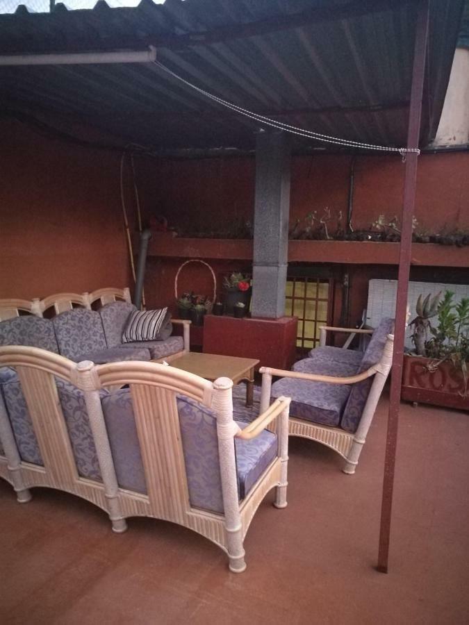 Homestay Residencia Conejos - Bike & Motorbike
