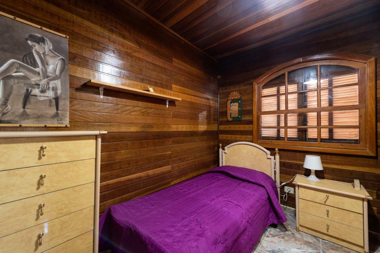 Holiday home - Private Solarium & Pool - Bbq *