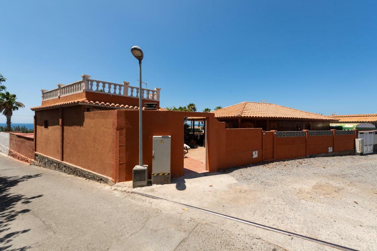 - Private Solarium & Pool - Bbq Holiday home *
