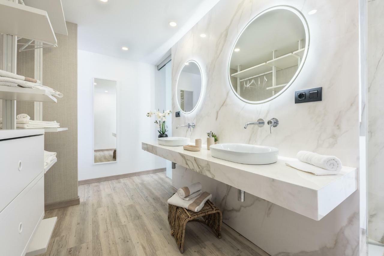 The One Luxury Apartment *