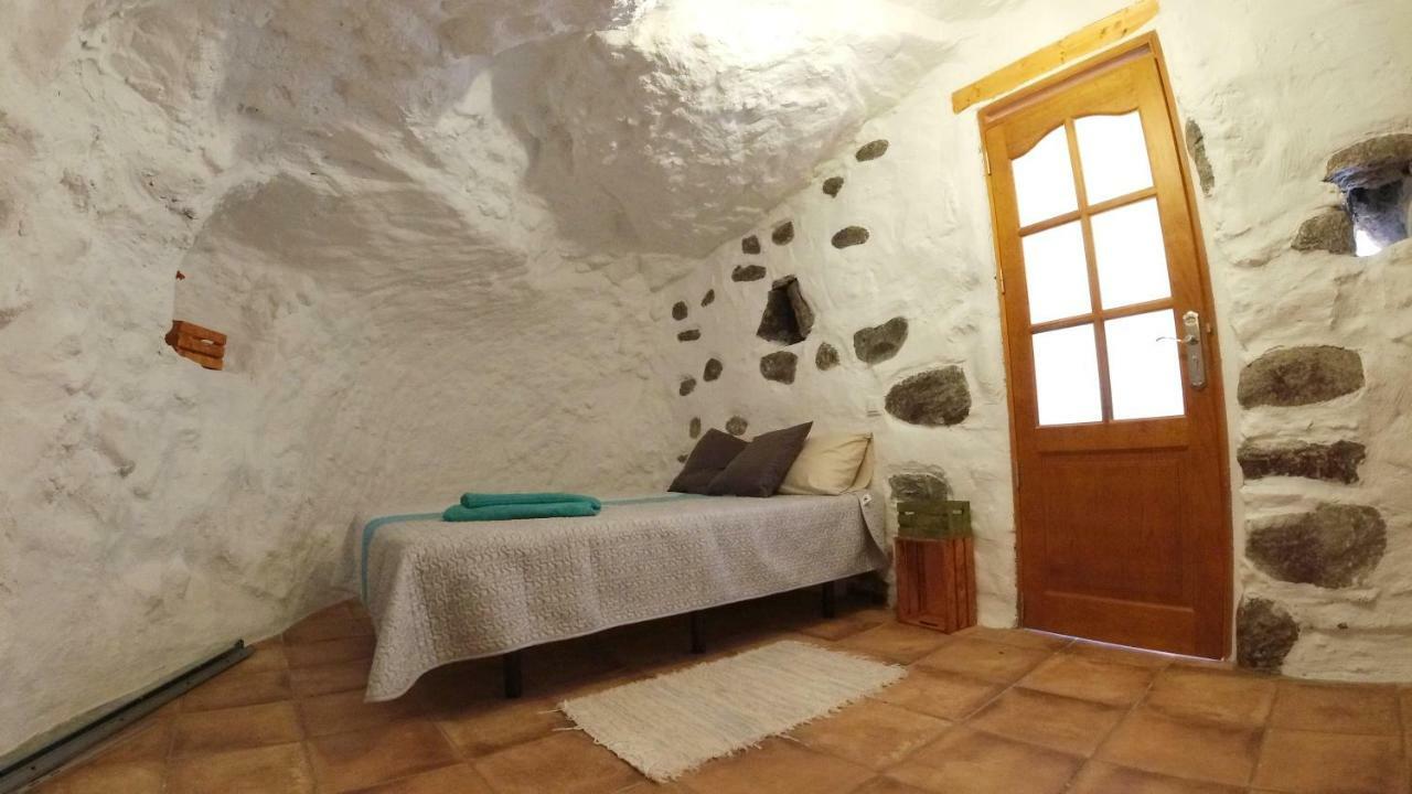 Casas Cuevas Tecen * Valsequillo