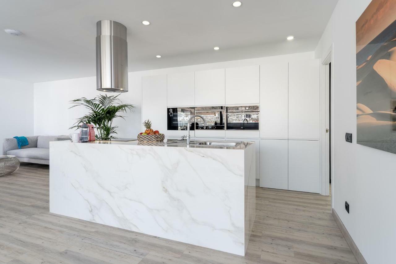 The One Luxury Apartment *