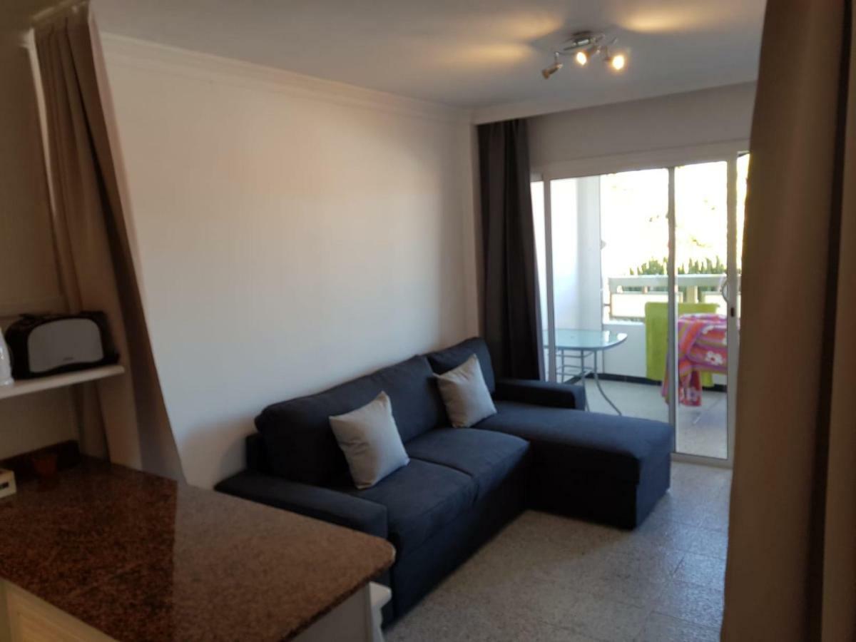 5 Min Walk From Yumbo 216