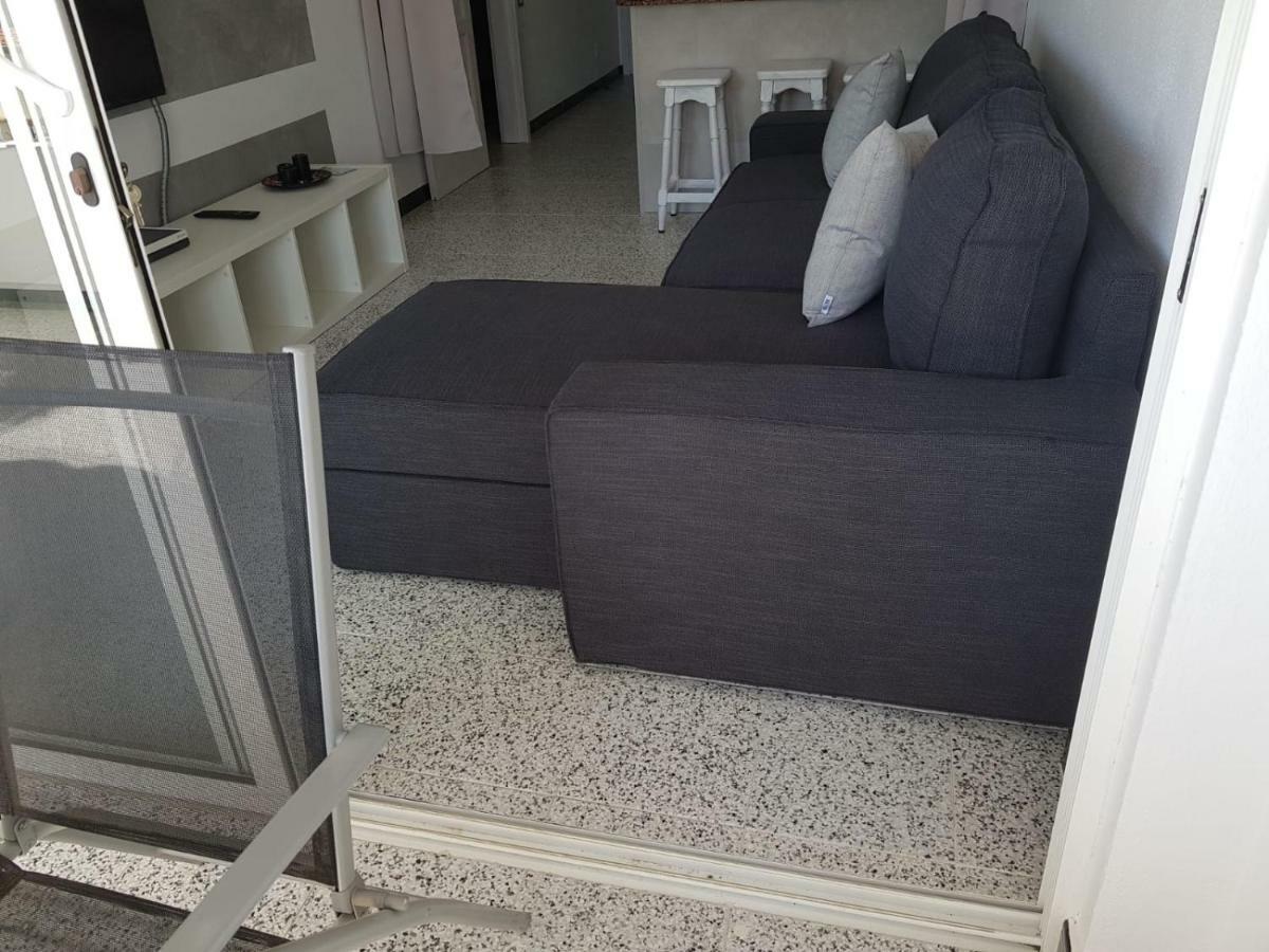 5 Min Walk From Yumbo 216 Apartment