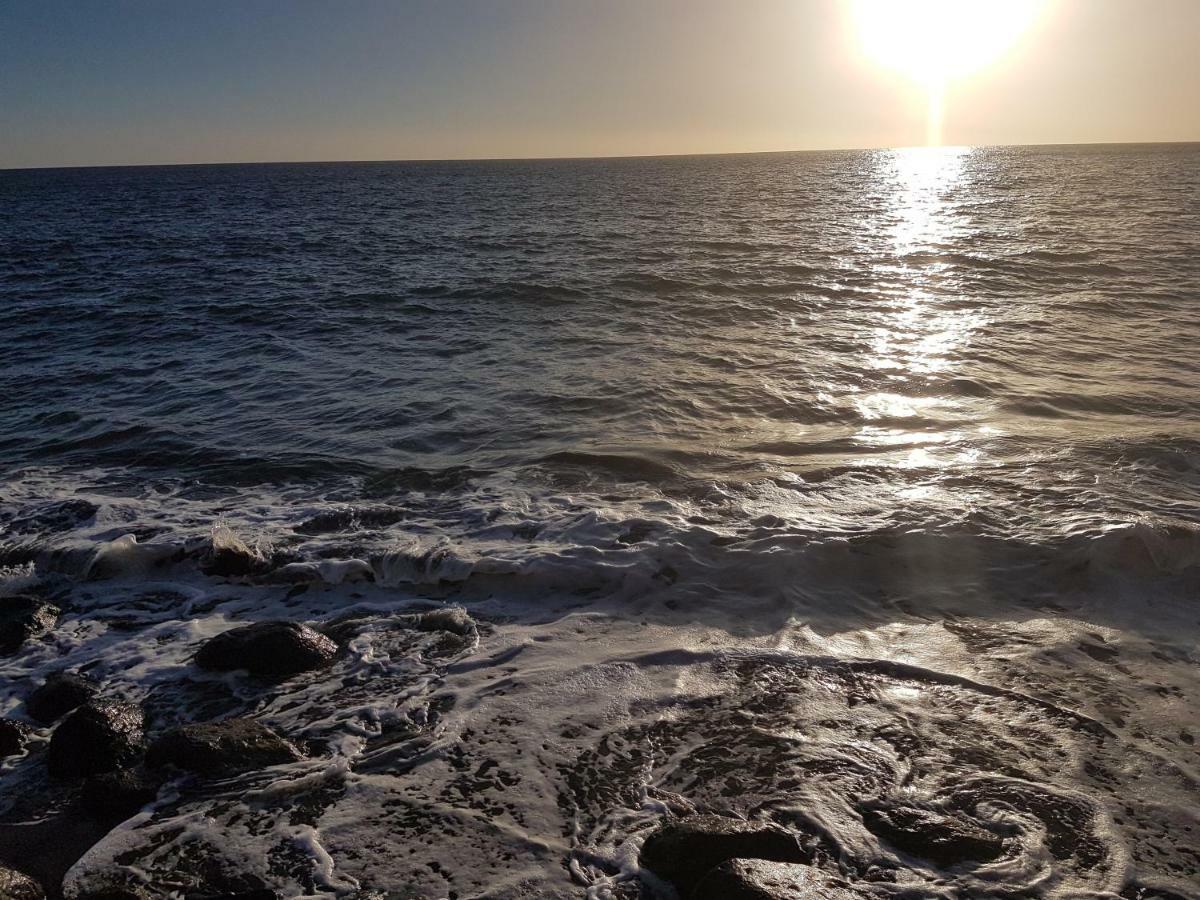 Apartment Beautiful Near Of The Sea Mogan