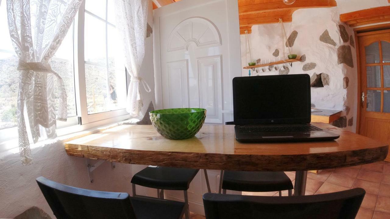 Casas Cuevas Tecen * Valsequillo