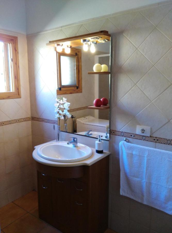 Casa de férias Peaceful House Set On A Vineyard & Work Friendly *