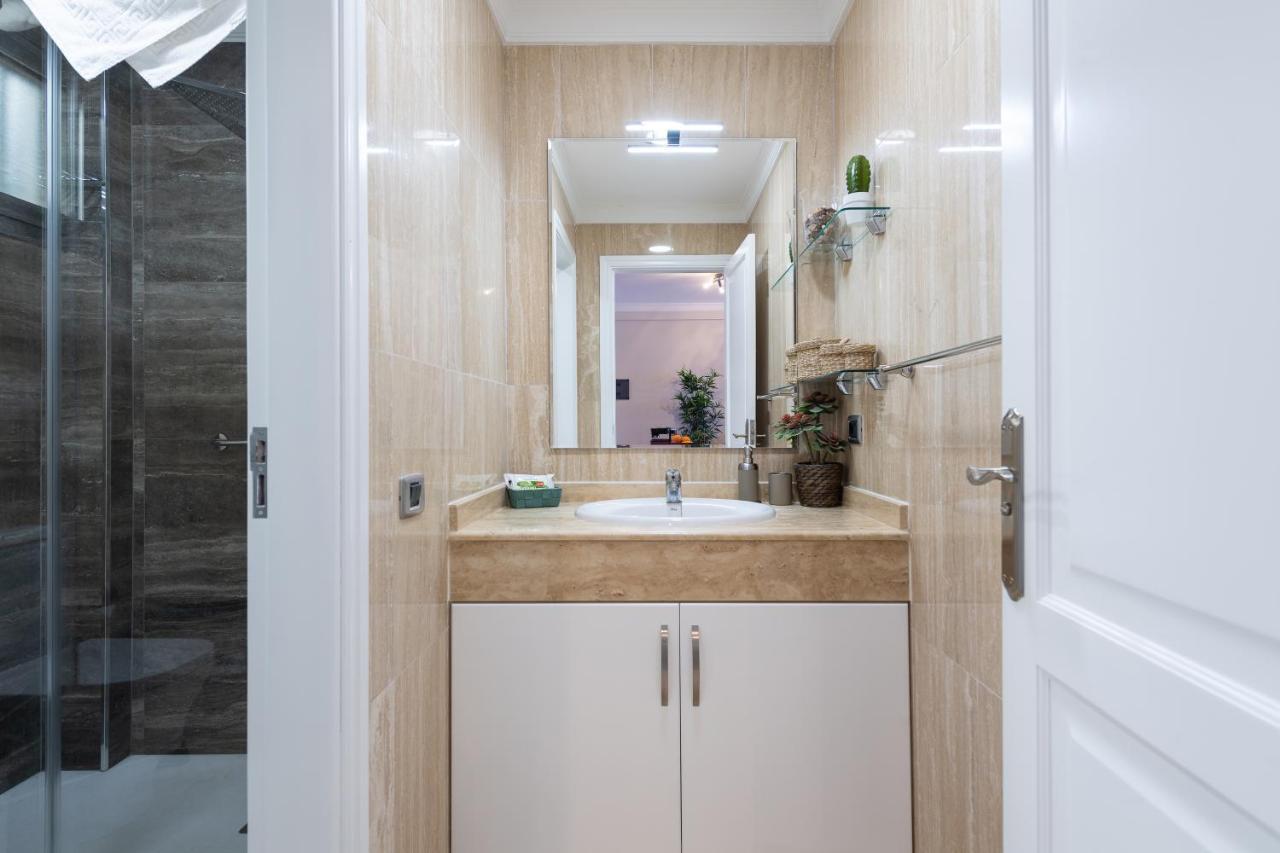 Sunny Atlantic Apartment