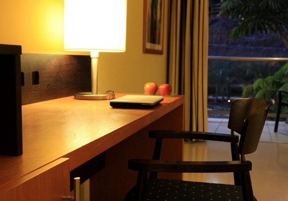 Hotel Livvo Costa & Aquapark (adults Only)