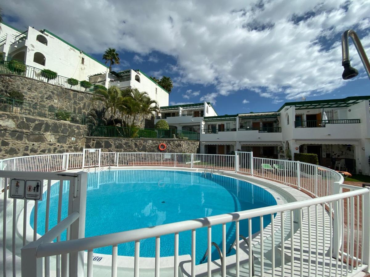 Apartment Sea View 2br Toploctaion Heated Pool 5 Min To