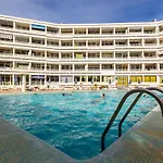 Seaview Friendly Holiday Home 2